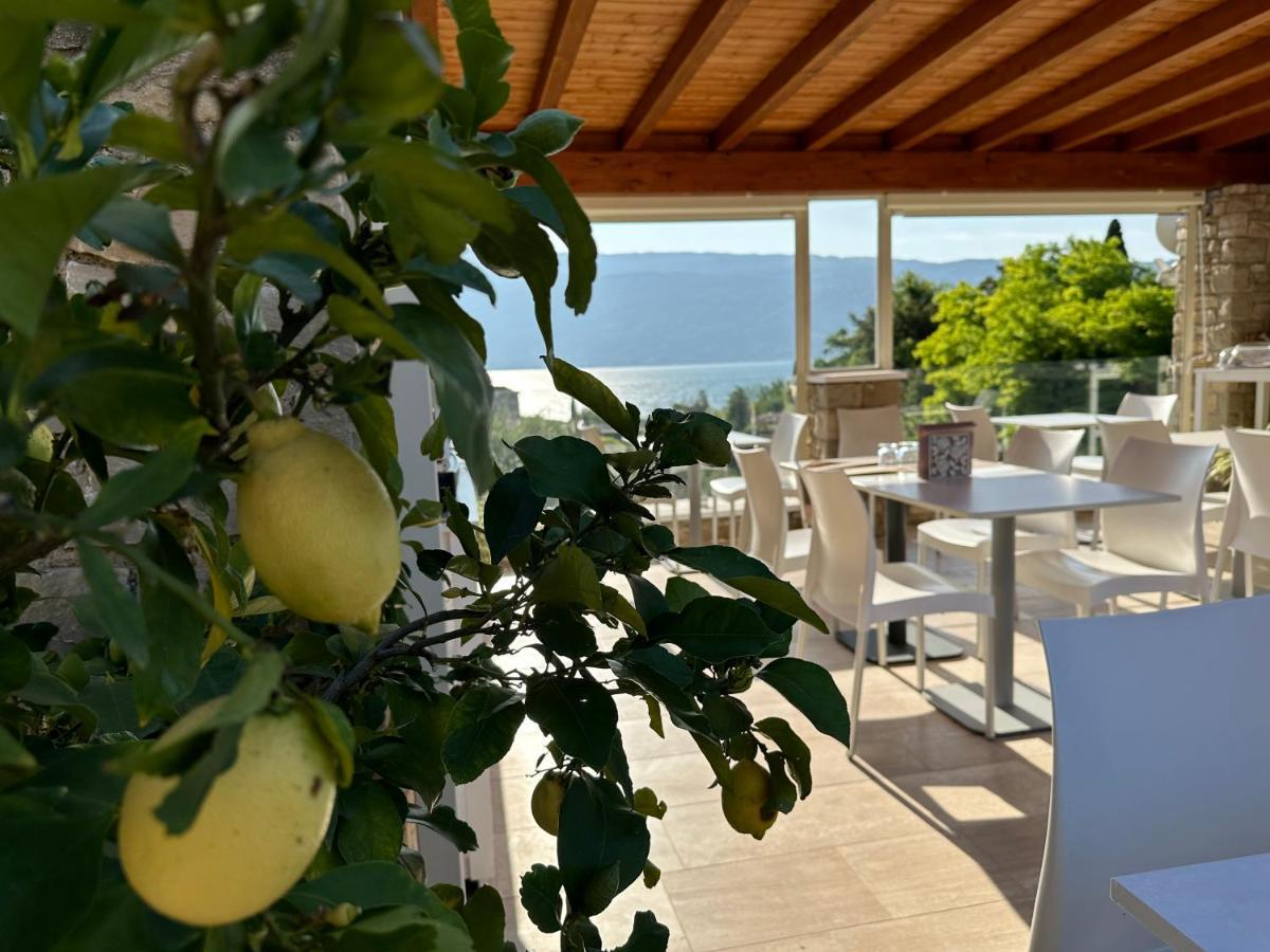 La Cascata Negli Ulivi Bed and Breakfast Toscolano Maderno Εξωτερικό φωτογραφία